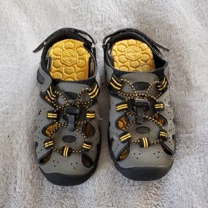Boys Size 12 Toddler Khombu Sandals
